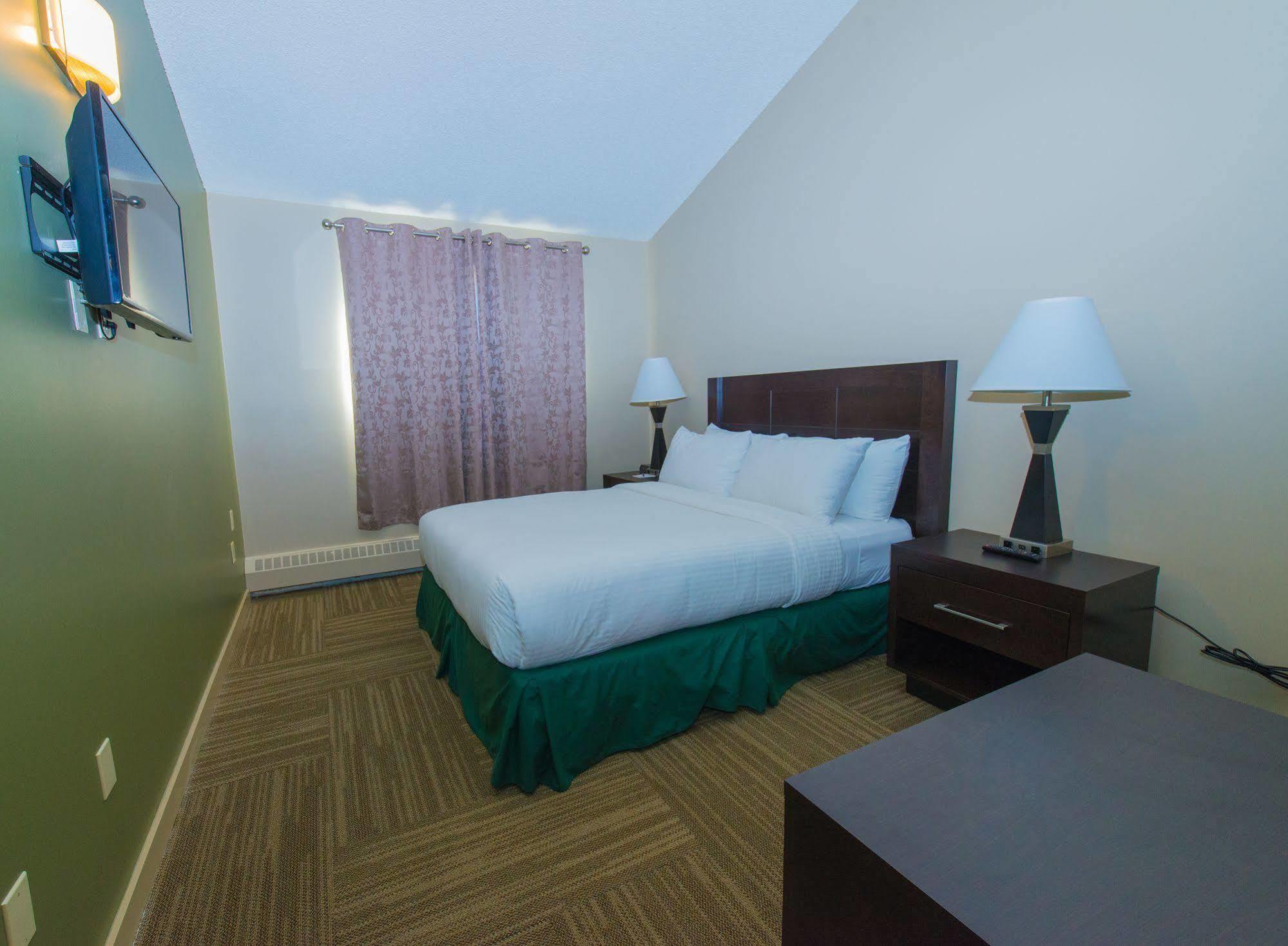 Capital Suites Yellowknife Eksteriør bilde